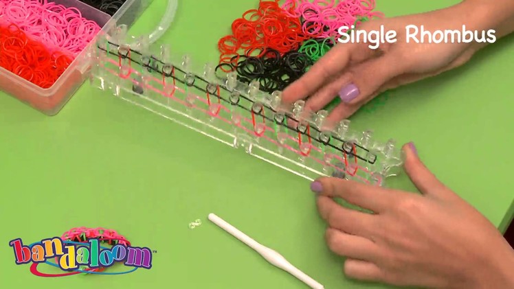 Bandaloom: How to make a Single Rhombus Bracelet