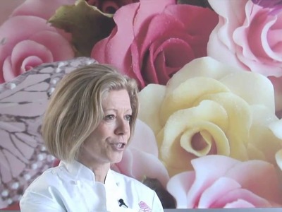 The Royal Wedding Cake Designer - Fiona Cairns