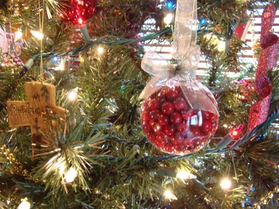 Easy Glass Christmas Ornament Tutorial