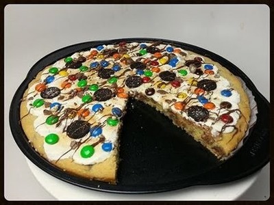 HOW TO MAKE A GIANT PIZZA COOKIE