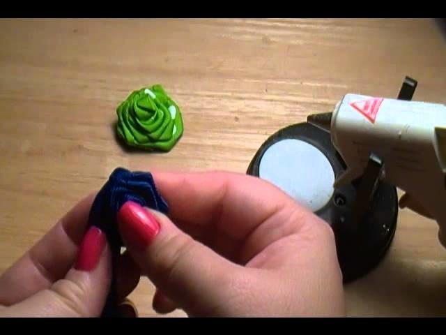 How to make a rolled ribbon rose
