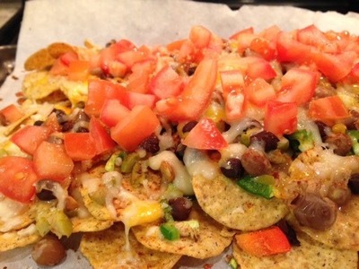 How to make Nachos Platter at home? (Easy entertaining ideas)