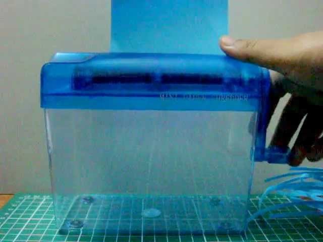 How to use a mini paper shredder