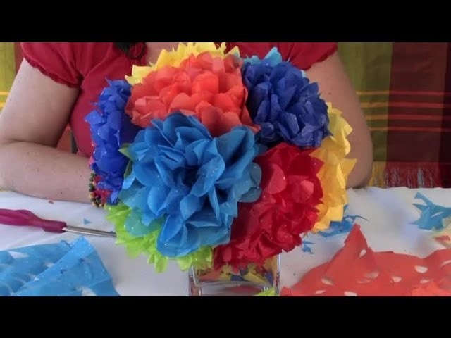 How to Create Decorations Made Out of Paper : Festive Decorations