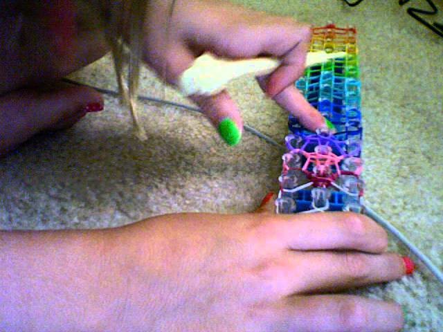 How to make a rainbow splash bracelet