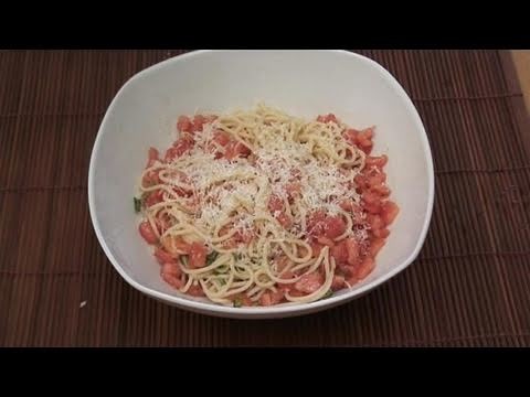 How To Prepare Tomato Pasta Freshly Made