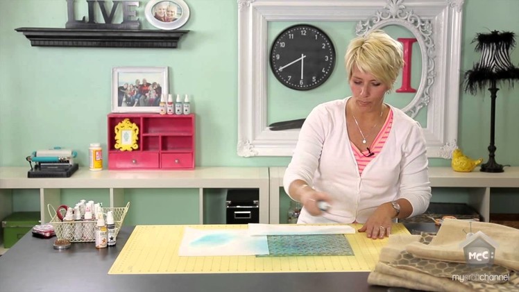 Heidi Swapp- Create to Remember: Stenciling On Burlap