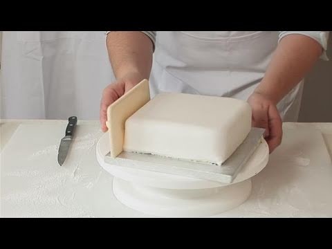 How To Wrap A Square Cake With Fondant