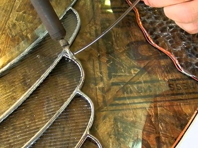 Soldering stained glass 5.MOV