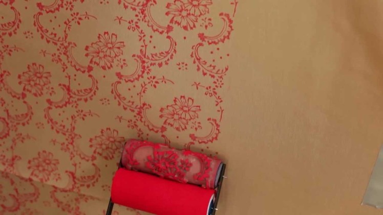 The Painted House - Using the Wall and Paper applicator on Fabric