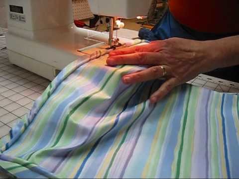(7) Little Striped Cushion -Sewing On Piping