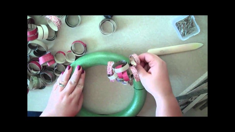 Curly Paper Christmas Wreath: How to make a curly paper wreath for the holidays.