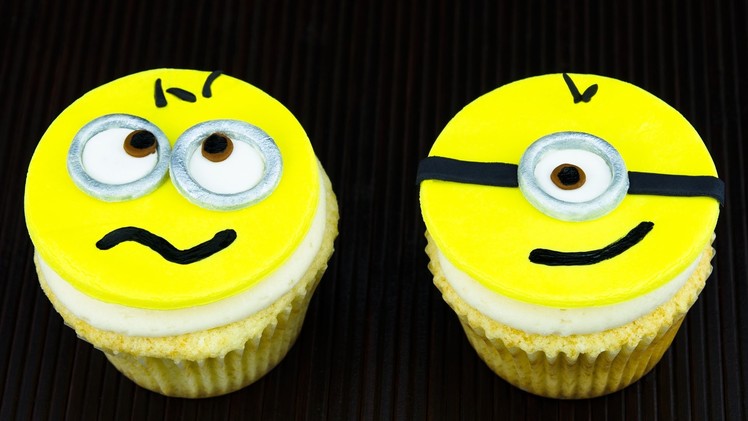 Despicable Me Cupcakes. Minion Cupcakes by Cookies, Cupcakes and Cardio