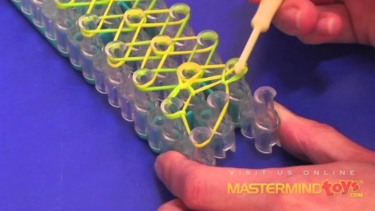 How To: Make the Rainbow Loom Diamond Bracelet