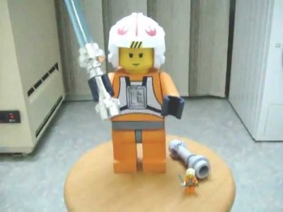 Papercraft LEGO Star Wars rebel pilot Luke Skywalker