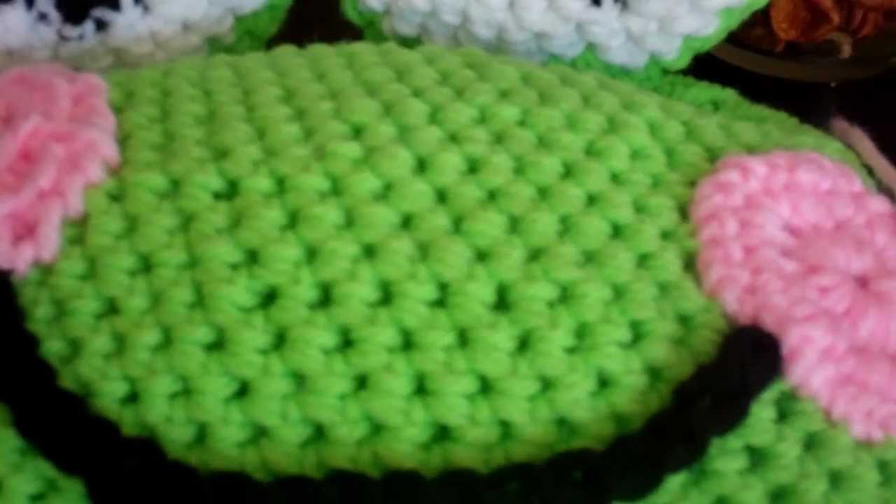 Tutorial Monday! How to Crochet a Froggy Beanie. (Part 5 and final)