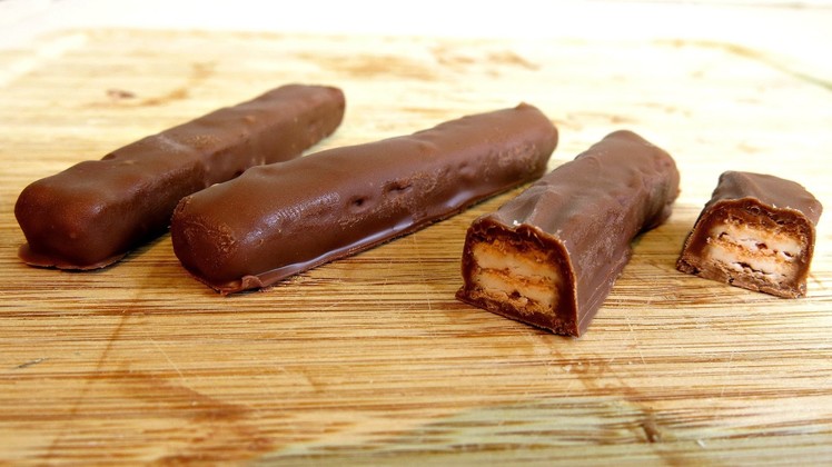 HOW TO MAKE KIT KATS with ONLY 2 INGREDIENTS!!