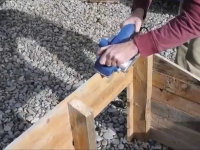 How to make a doghouse with pallets