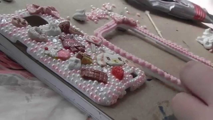 ^-^How to Decoden-Bling Your Cell Phone Case- A Tutorial With Video^-^