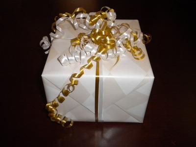 How To Wrap A Present Giftwrap DIY Curly Bow