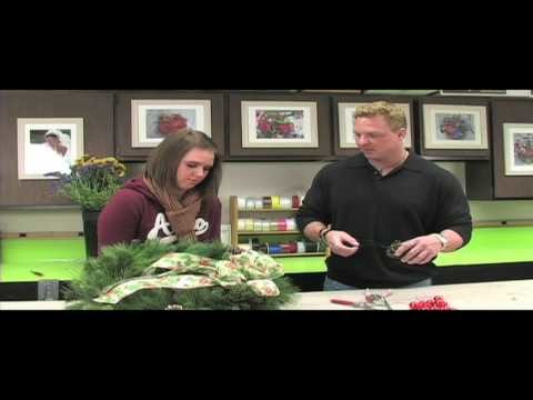 Russ on Flowers Show 40 - How to Decorate a Wreath