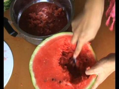 SamoaFood.com How to make vaimeleni - Watermelon drink