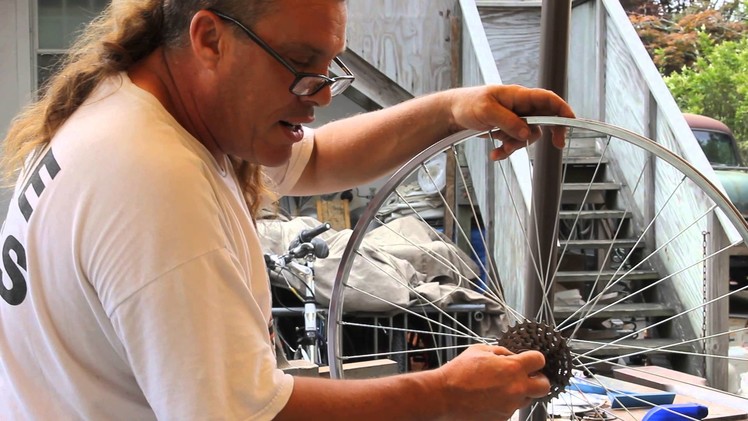 Bicycle Wheel Anatomy - Hub Axle Spokes Rim - DIY Bike Repair - BikemanforU