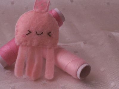 Cute and simple jellyfish plushie tutorial.  :D
