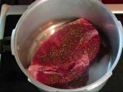 HOW TO MAKE A POT ROAST ( IN A PRESSURE COOKER )