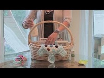 Baby Showers : How to Make a Baby Shower Gift Basket