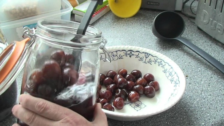 How to make cherry vodka