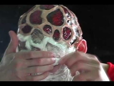 FX Makeup Tutorial 01 - Freddy Krueger's Burns  [01.01.11]