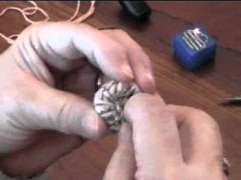 Gayle Pritchard' s "Making Buttons" tutorial