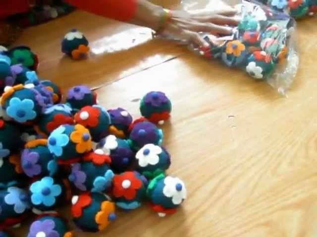 Making Felt Wool Flower Ball