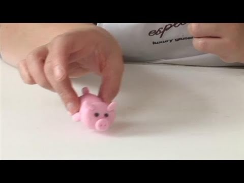 How To Make A Pink Fondant Pig