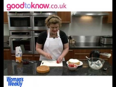 How to make a Victoria sandwich (part 2)
