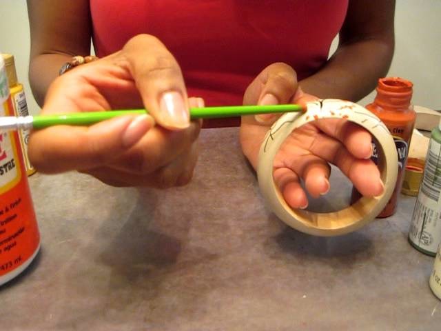 How To Handpaint a wooden bangle bracelet (Jewelry Making Tutorial)