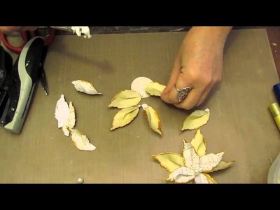 How to make a Paper Poinsettia