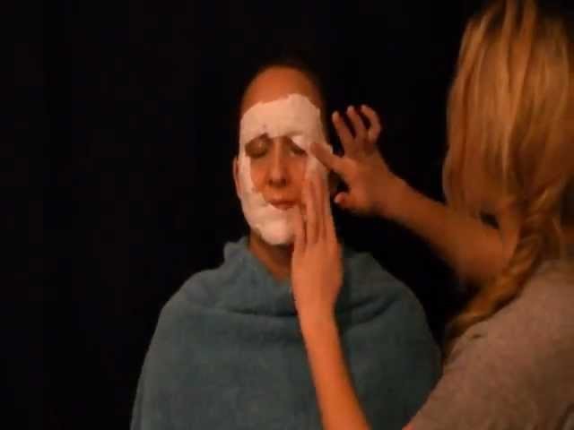 Simple Steps to Making a Plaster Gauze Mask