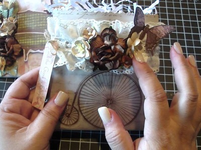 Favor Bag with Design Paper and Wax Paper. Tutorial
