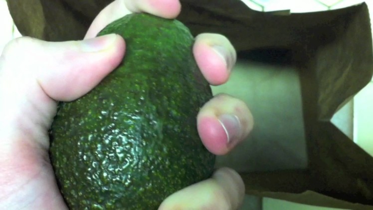 How to Ripen an Avocado Faster Using an Apple and a Paper Bag [HD]