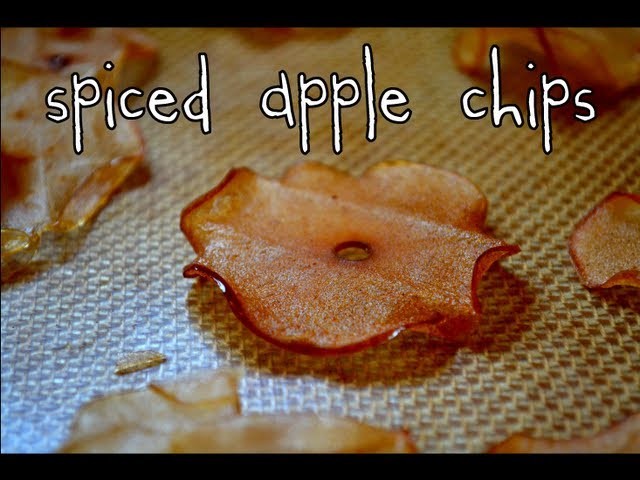 Spiced Apple Chips | Holiday Gift Idea #1