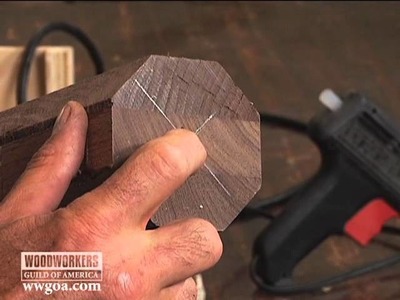 Woodworking Tips: Router - How to Turn a Cylinder with a Router
