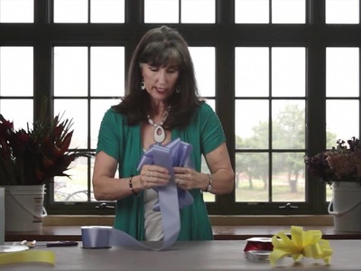 Diana Ryan - How to Create Decorative Bows