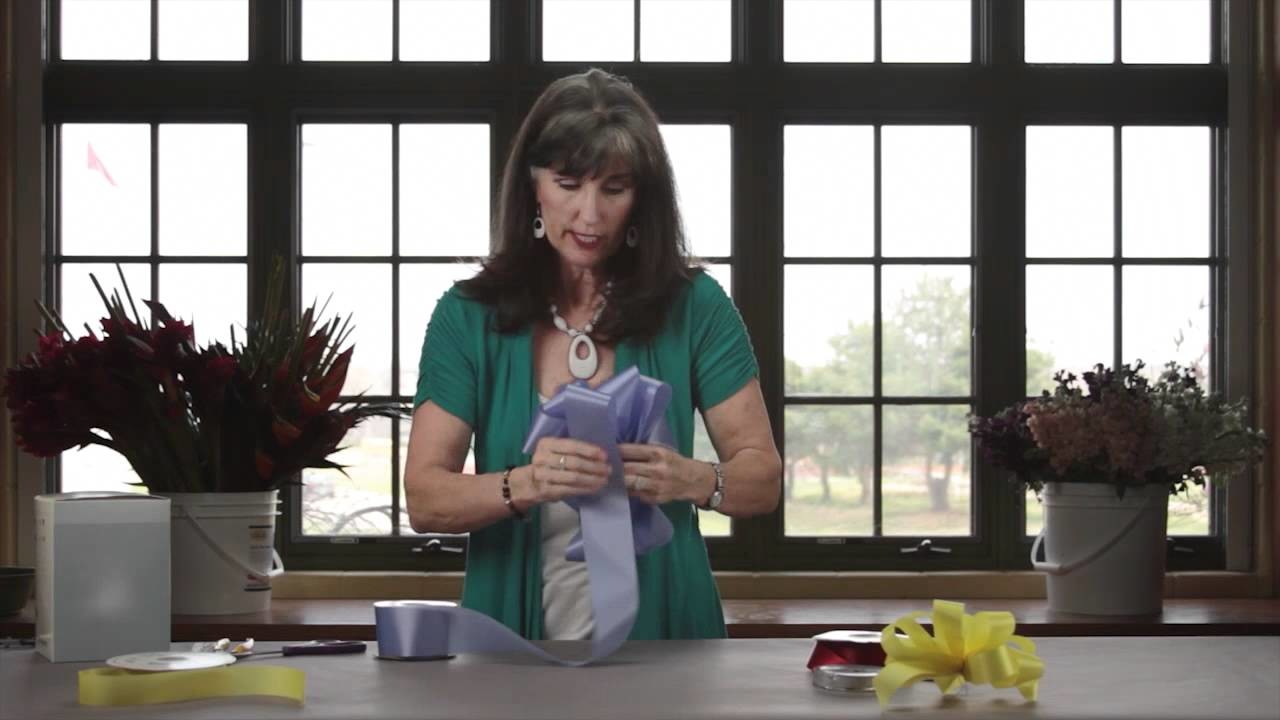 Diana Ryan - How to Create Decorative Bows