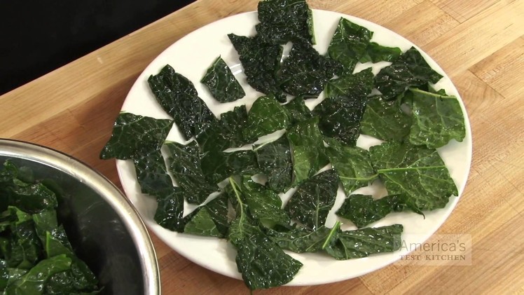 Super Quick Video Tips: How to Make Kale Chips in the Microwave