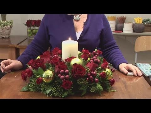 How To Design Christmas Candle Centerpieces