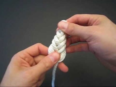How to Tie the Pipa Knot by TIAT