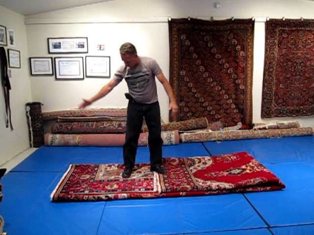 How to properly fold an oriental rug