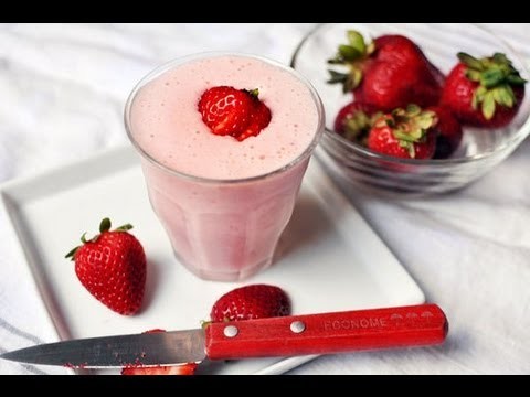 How to make strawberry milkshake